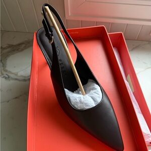 Katy Perry Black Pointed Slingback Pump